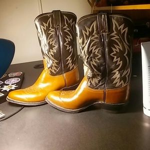 Justin cowboy boots